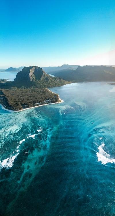Underwater Waterfall Tour