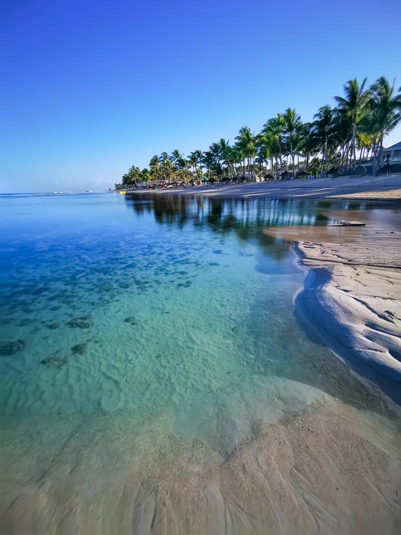 flic-en-flac Beach photo 7